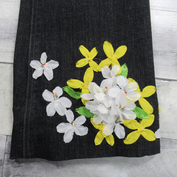 MARC JACOBS Dark Wash Customized Floral Appliqué Bootcut Jeans Women’s Size 26 - Picture 9 of 14